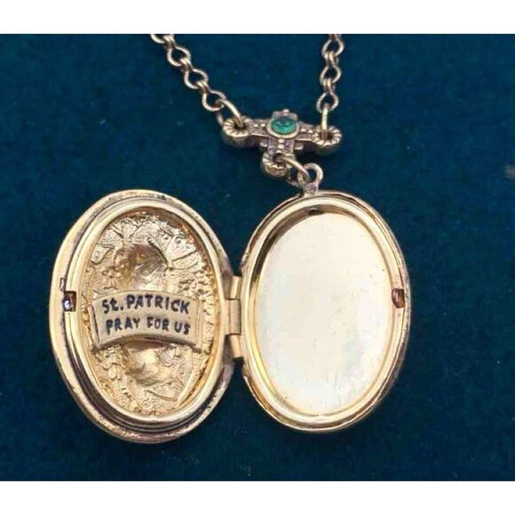 IOB The Vatican Library Collection Gold Tone St. Patrick Cameo Locket Necklace - Picture 2 of 9